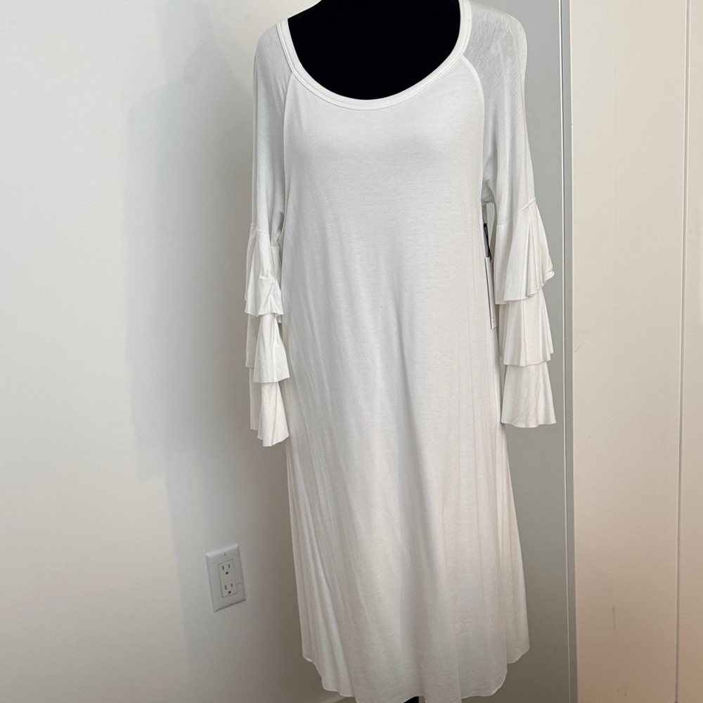 Elegant White Bailey 44 Ruffle Sleeve Dress   Fully lined